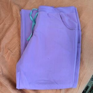 Figs Kade Cargo scrub pants lilac dawn